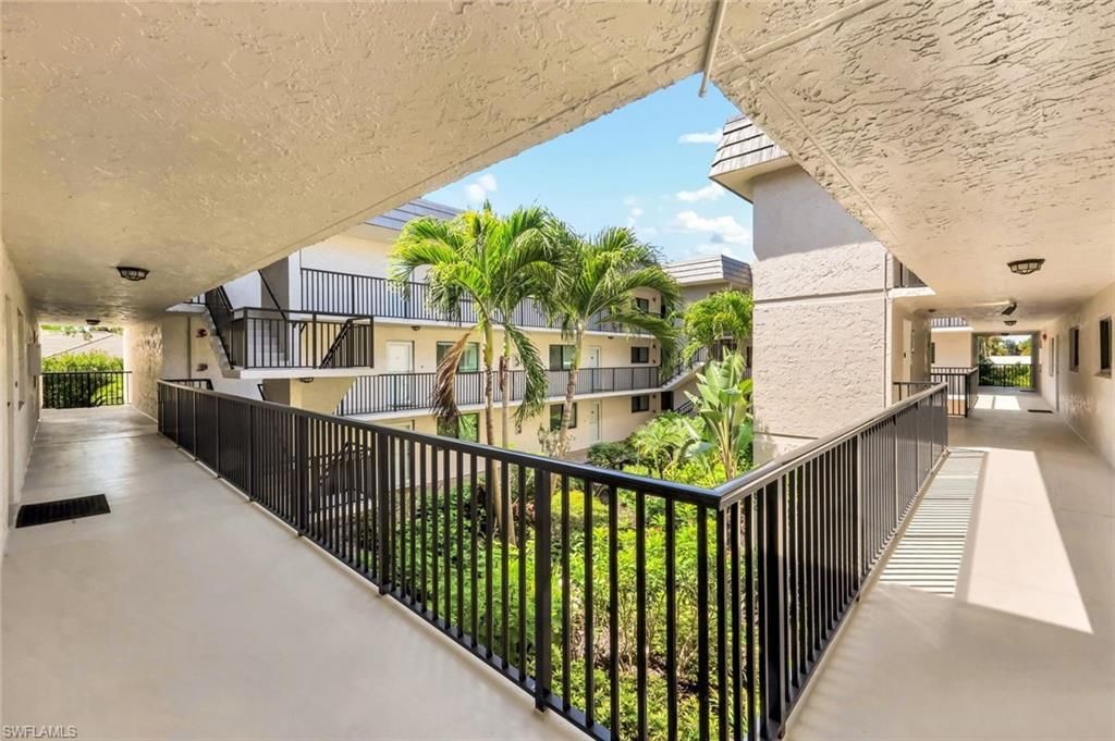 788 Park Shore Dr, Unit E20, Naples, FL 34103 Photo