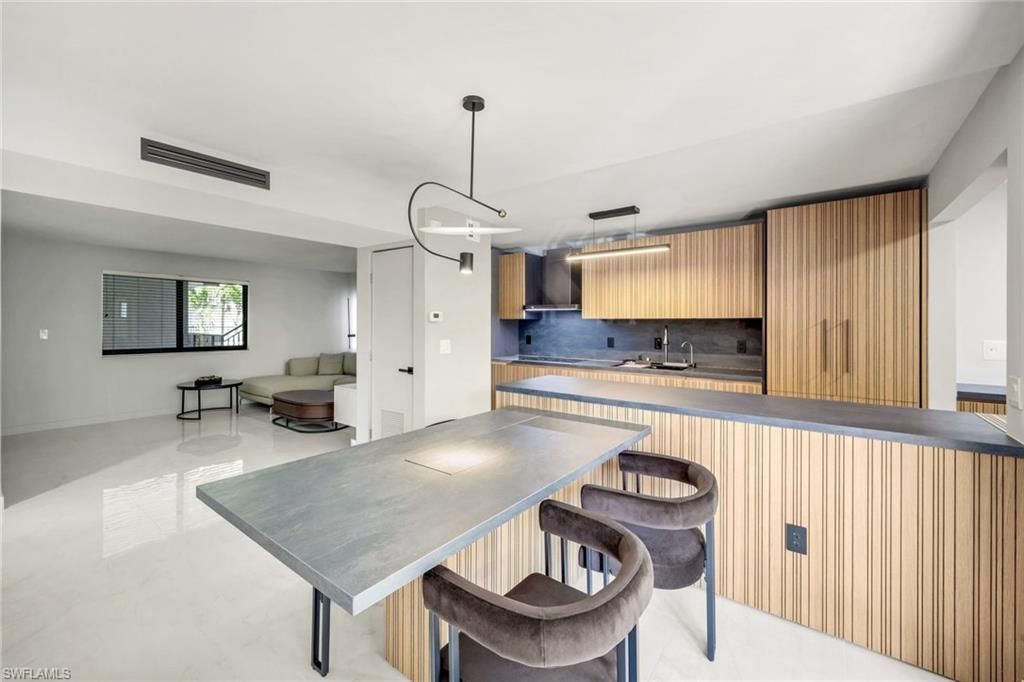 788 Park Shore Dr, Unit E20, Naples, FL 34103 Photo