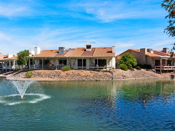 689 LEISURE WORLD, Mesa, AZ 85206