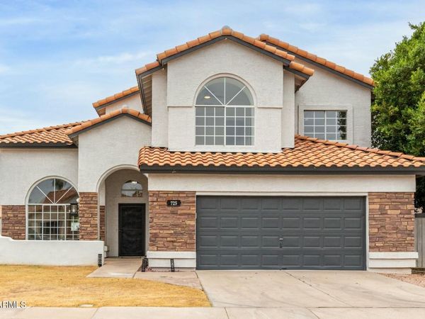 725 W PALO VERDE Street, Gilbert, AZ 85233
