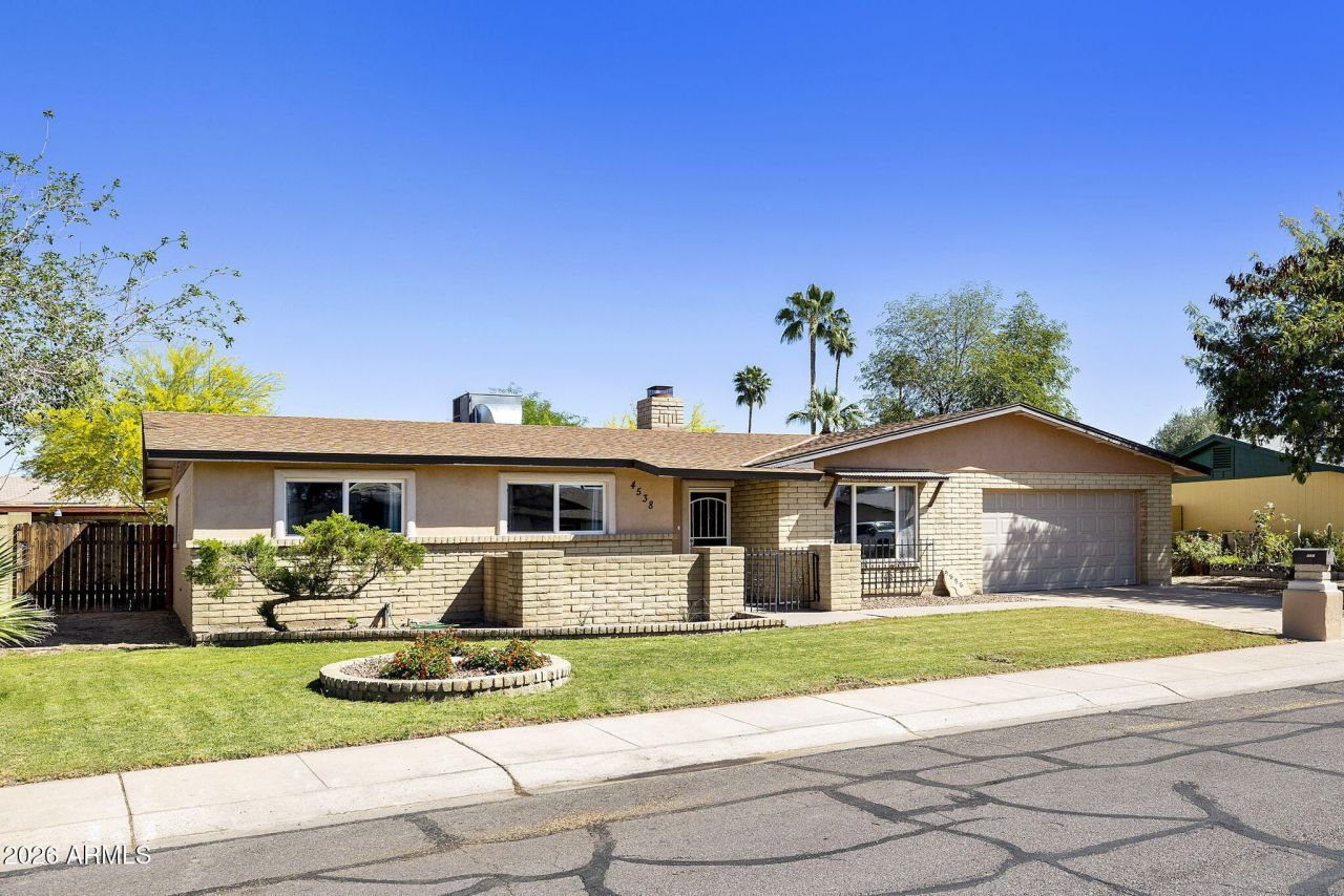 4538 W Purdue Avenue, Glendale, AZ 85302 Main Photo