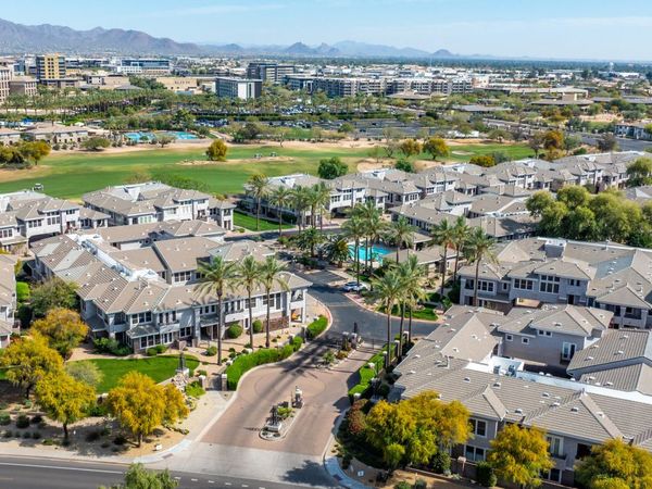 15221 N CLUBGATE Drive, Unit 2077, Scottsdale, AZ 85254