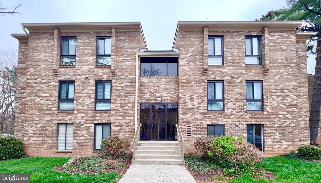 2318 Freetown Court, Unit 12C, Reston, VA 20191 Main Photo