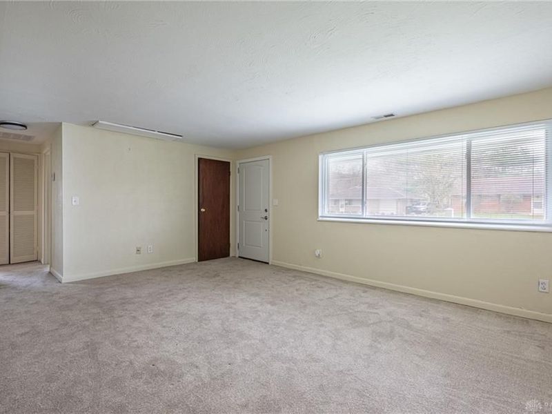 3743 Cordell Drive, Kettering, OH 45439 Photo 4