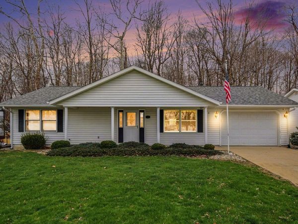 9451 S Amanda Drive, Claypool, IN 46510