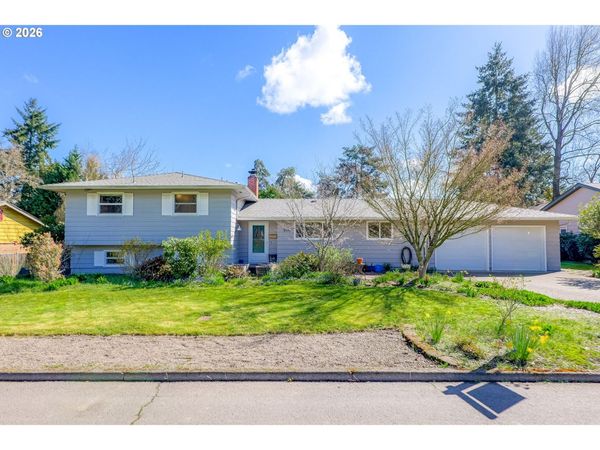 355 S STADIUM DR, Monmouth, OR 97361