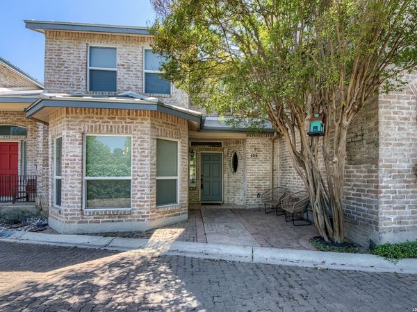 120 Oakwell Farms, San Antonio, TX 78218
