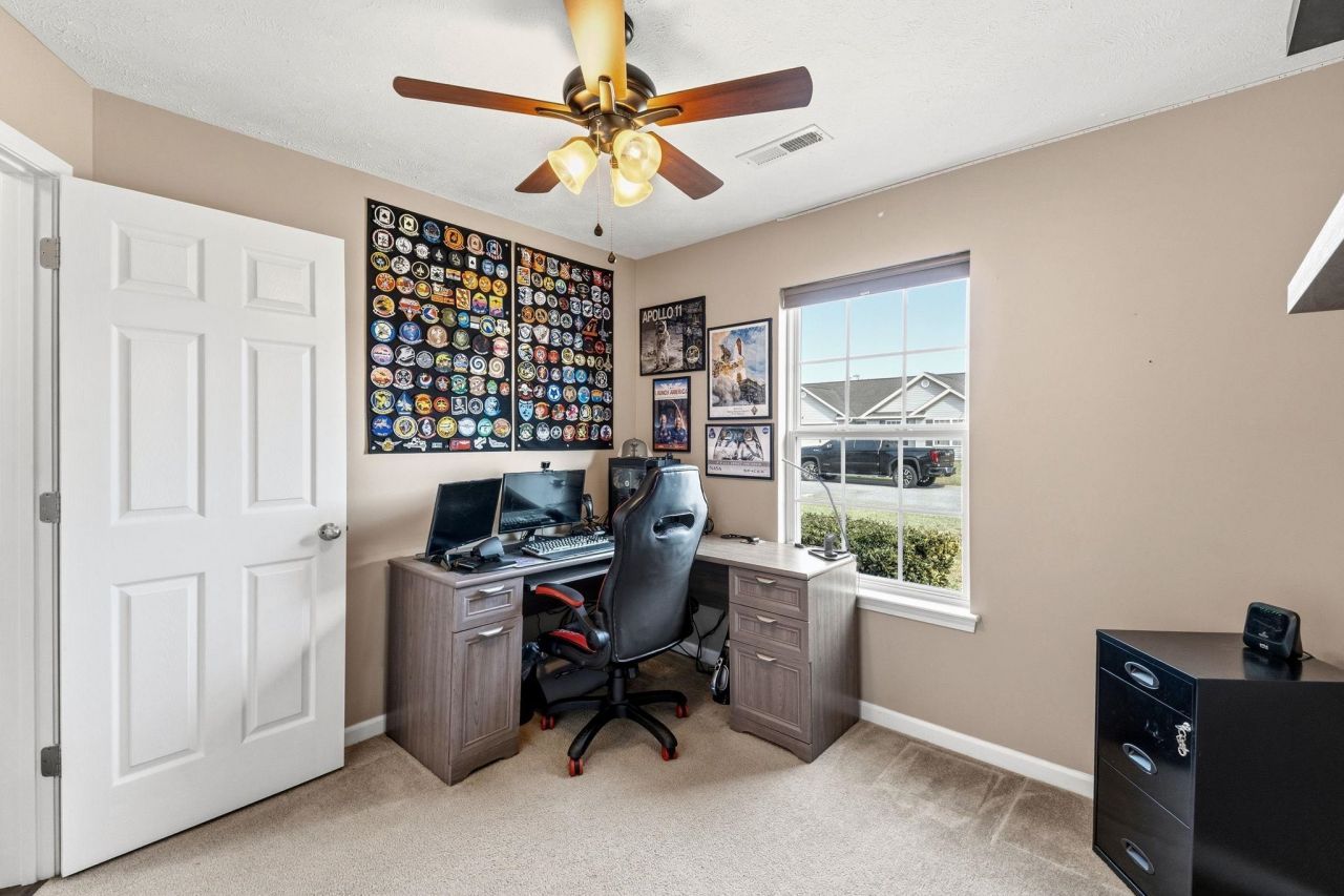 421 Carolina Woods Dr. Photo 10