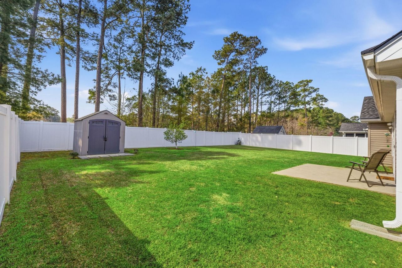 421 Carolina Woods Dr. Photo 23