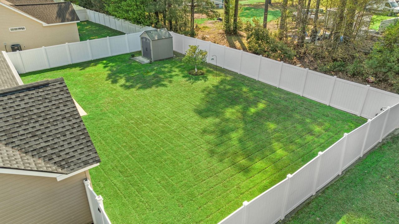 421 Carolina Woods Dr. Photo 26