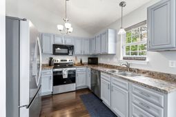 421 Carolina Woods Dr. photo 4