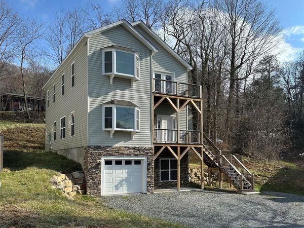 262 Old Bristol Road , Boone, NC 28607