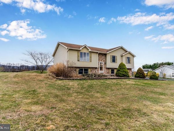 67 N NORTH MOUNTAIN ROAD, NEWVILLE, PA 17241