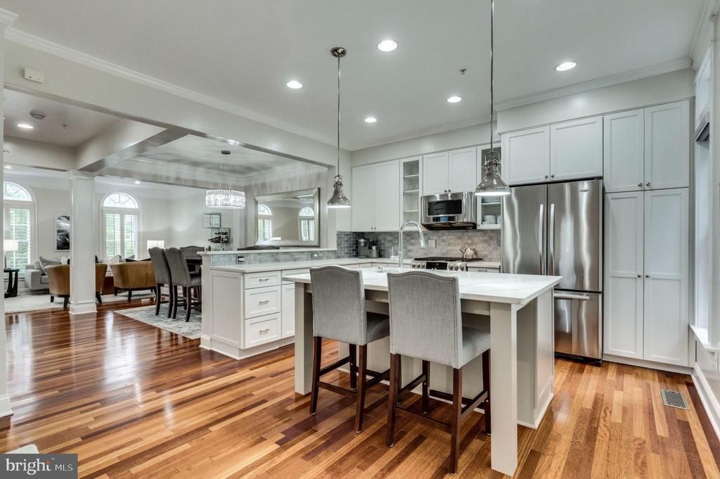 820 W Glebe Road, Alexandria, VA 22305 Main Photo