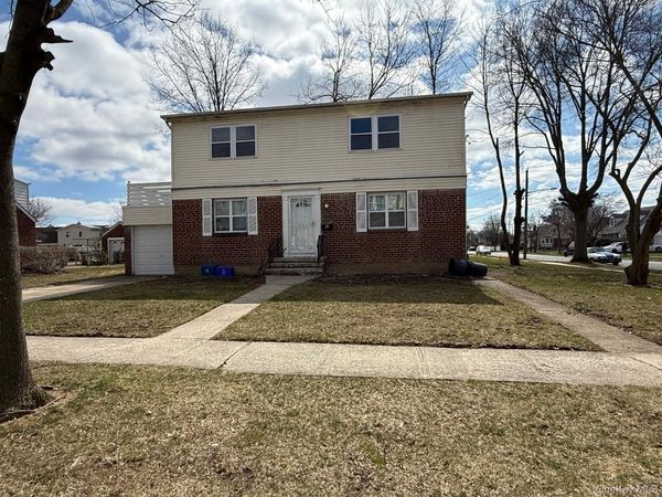 54 Kane Avenue , Hempstead, NY 11550