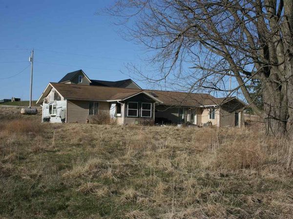 397 1st St., Mt Pleasant, IA 52641
