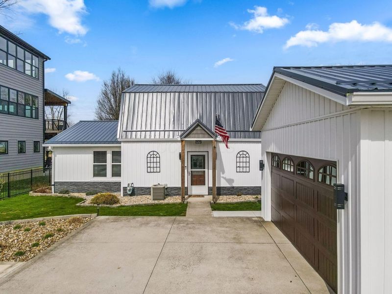 10256 Canoe Lane, Thornville, OH 43076 Photo 4