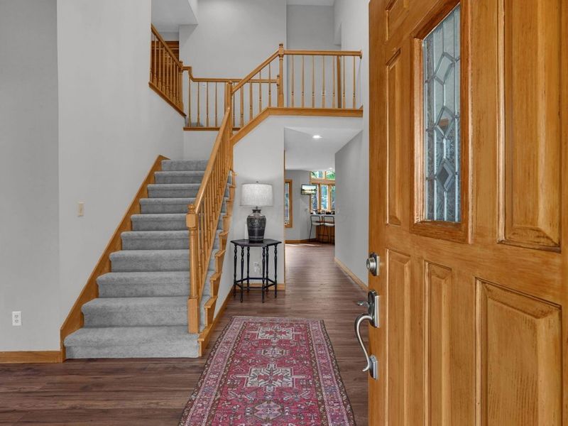 291 Glen Village Court, Powell, OH 43065 Photo 3