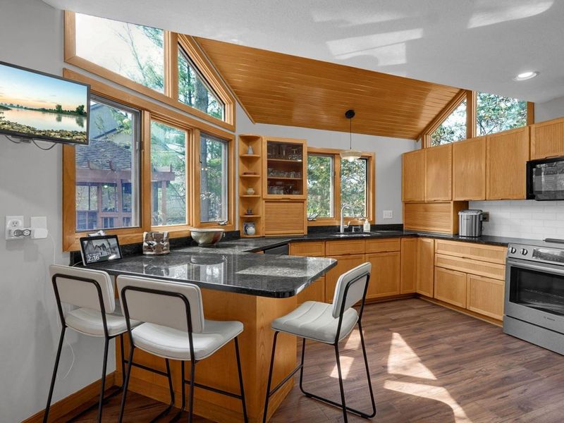 291 Glen Village Court, Powell, OH 43065 Photo 4