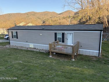 328 Old Pike Hwy, Coldiron, KY 40819