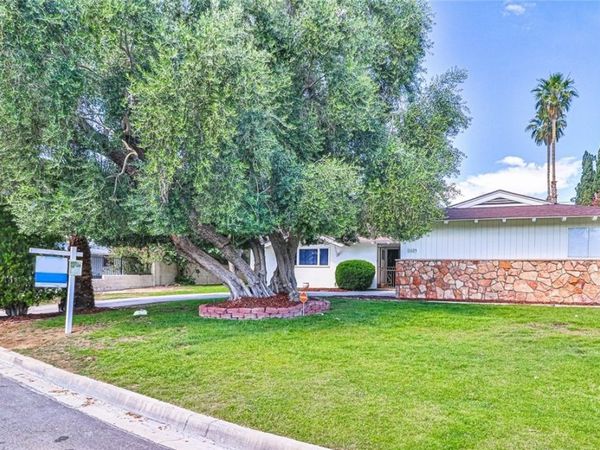 1605 Bryn Mawr Avenue, Las Vegas, NV 89102