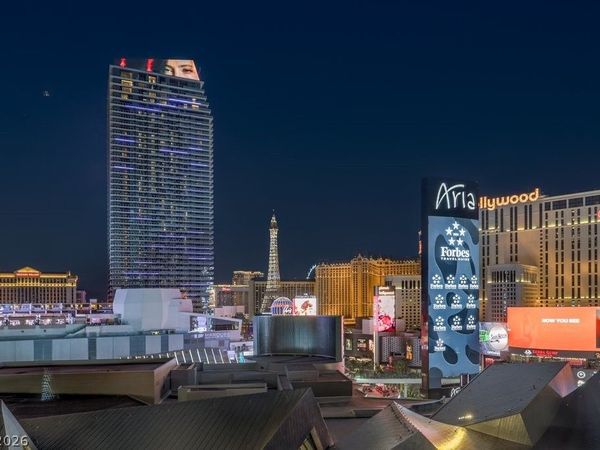 3722 Las Vegas Boulevard , Unit 907, Las Vegas, NV 89158