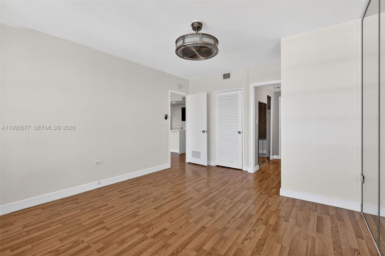 3111 N Ocean Dr, Unit 1002, Hollywood, FL 33019 Photo