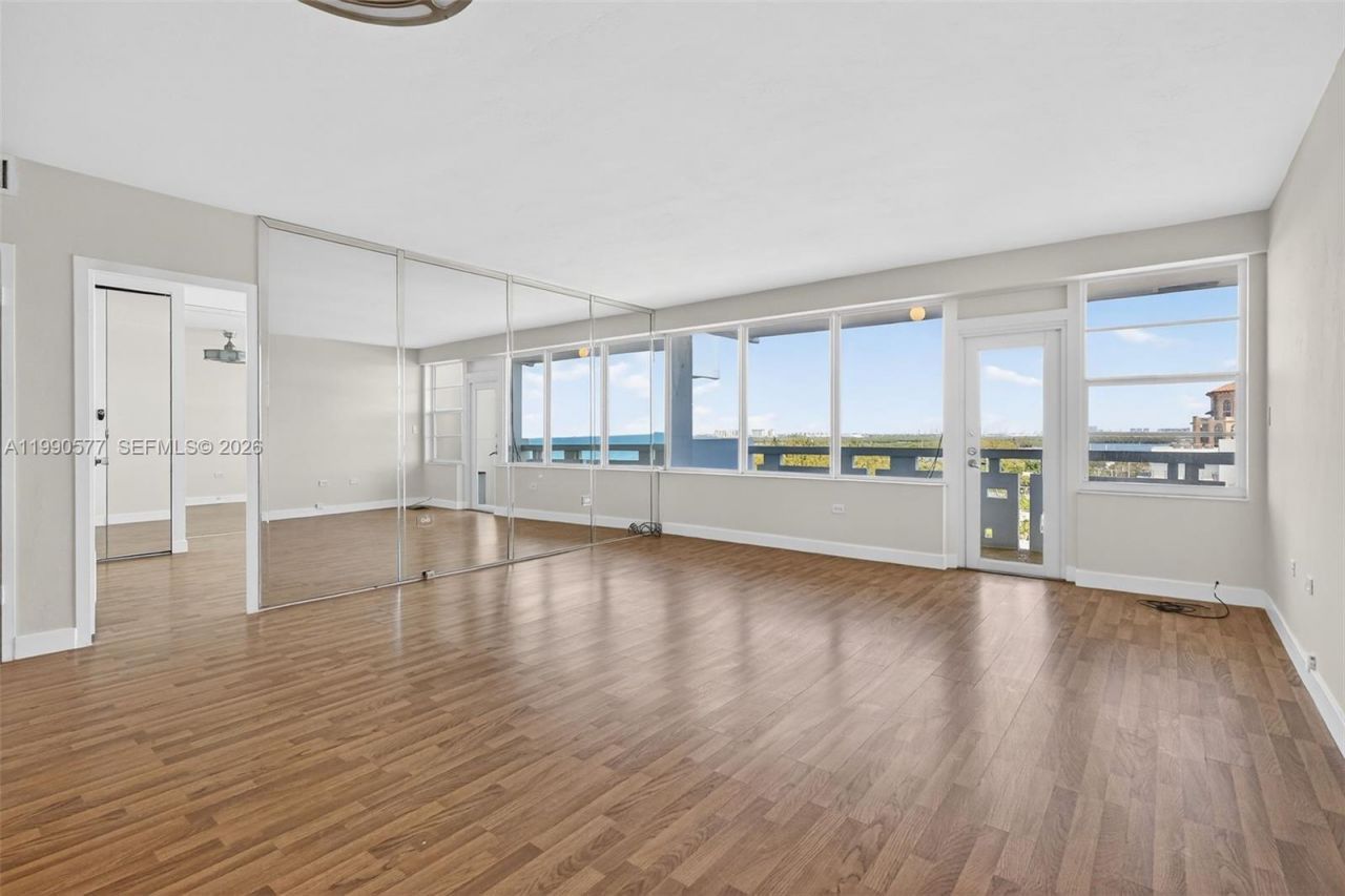 3111 N Ocean Dr, Unit 1002, Hollywood, FL 33019 Photo