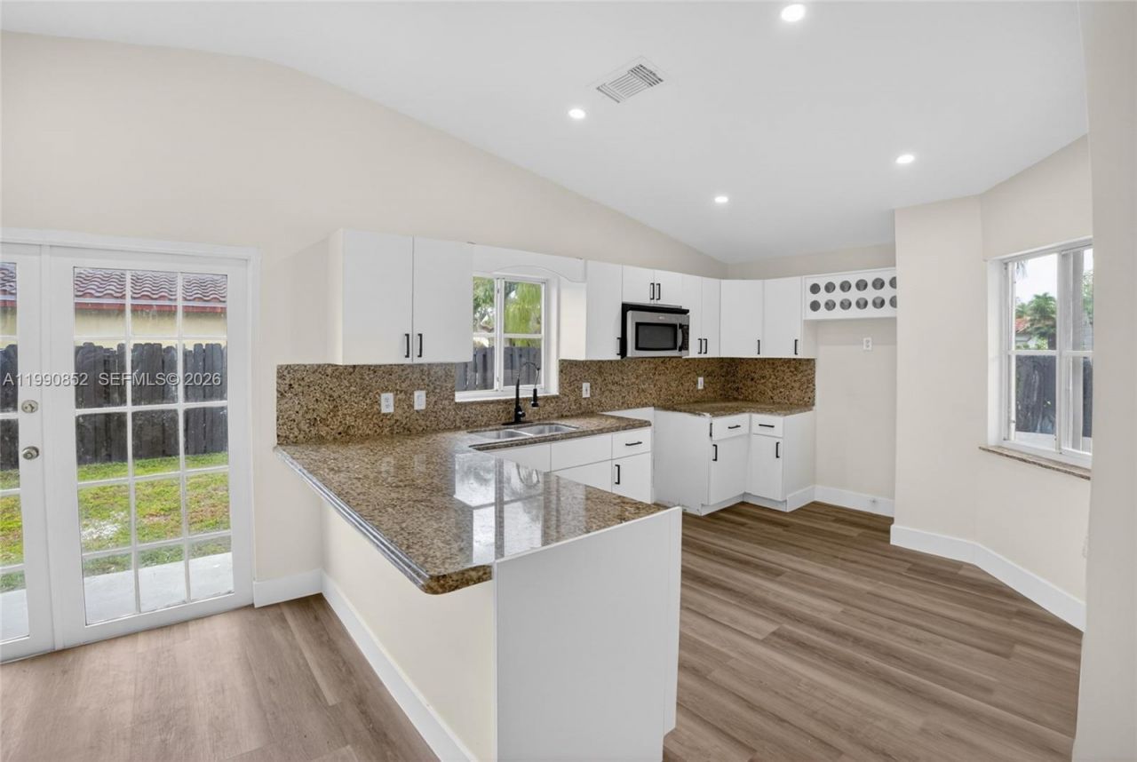 14750 SW 111th St, Unit 1, Miami, FL 33196 Photo