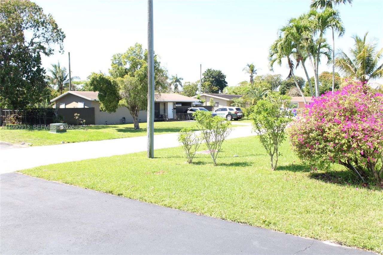 2411 SW 6th St , Fort Lauderdale, FL 33312 Photo