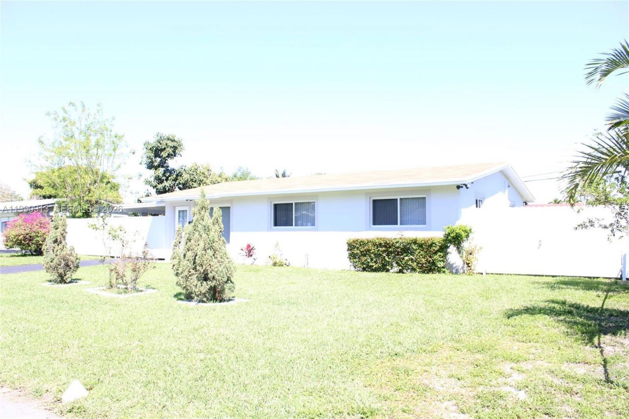 2411 SW 6th St , Fort Lauderdale, FL 33312 Photo