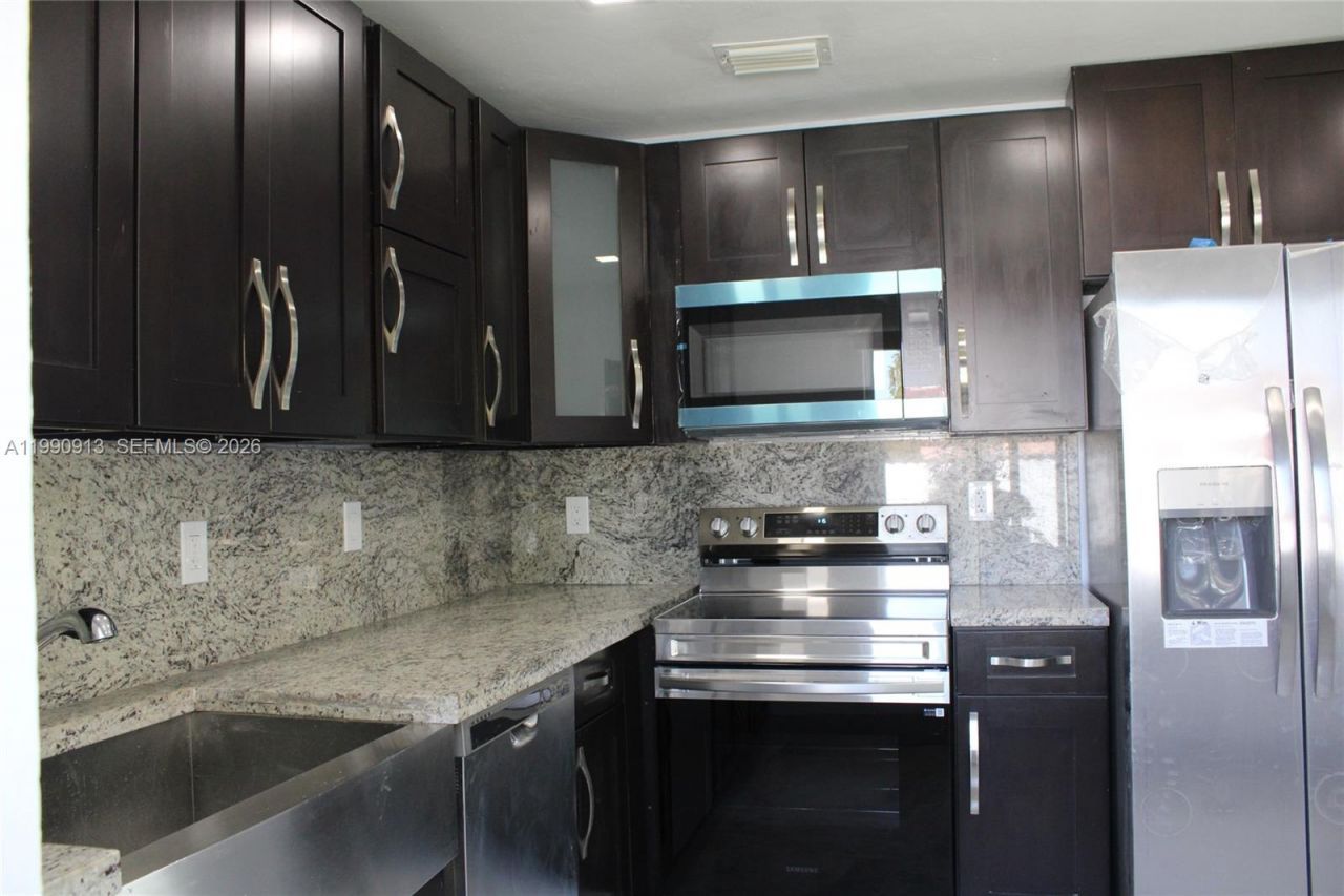 2411 SW 6th St , Fort Lauderdale, FL 33312 Photo