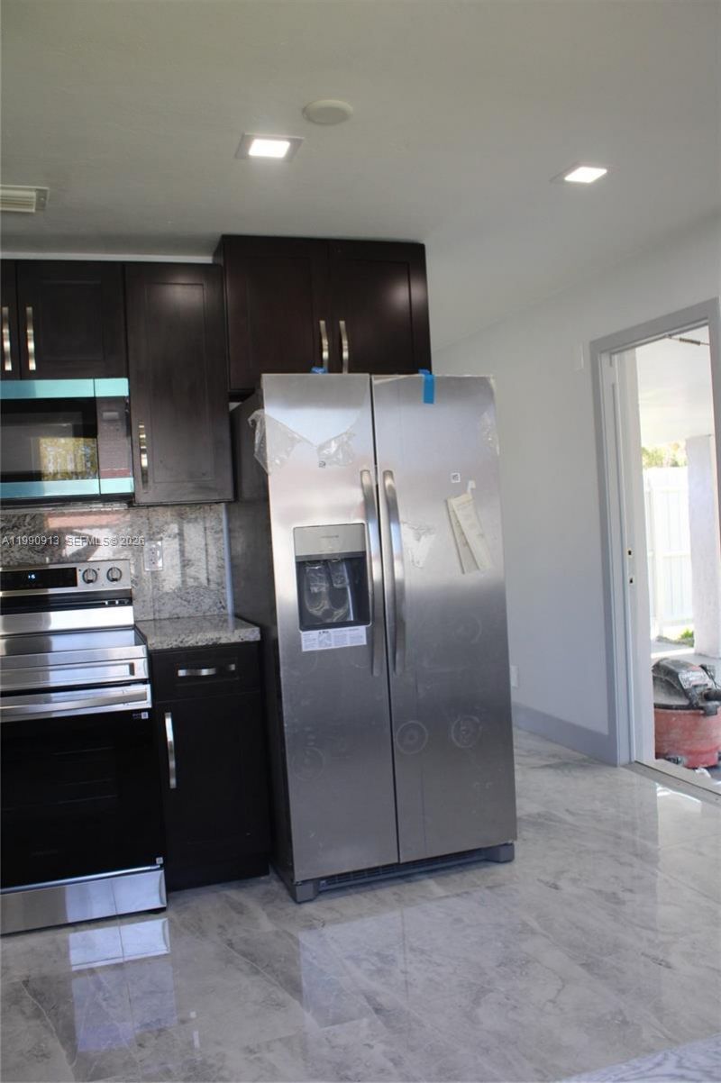 2411 SW 6th St , Fort Lauderdale, FL 33312 Photo