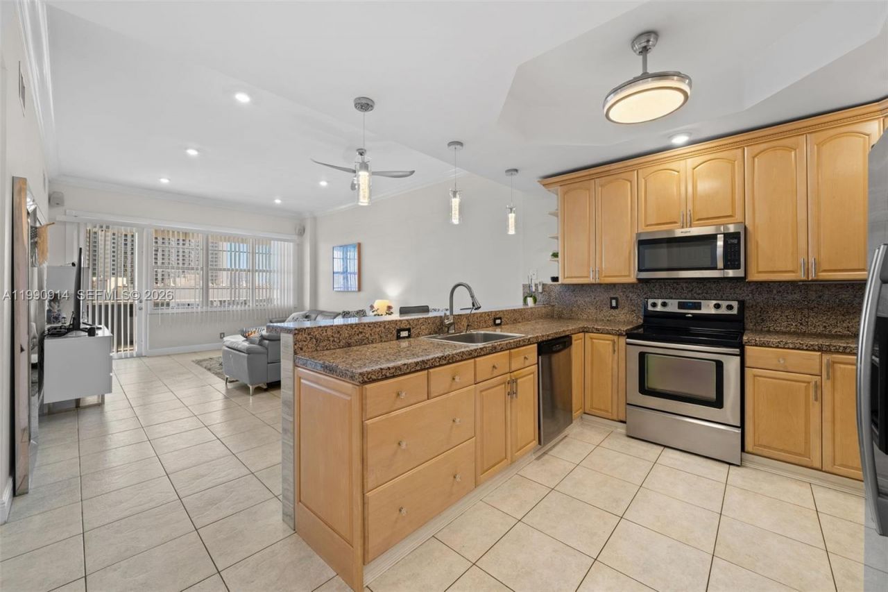 3725 S Ocean Dr , Unit PH18, Hollywood, FL 33019 Photo