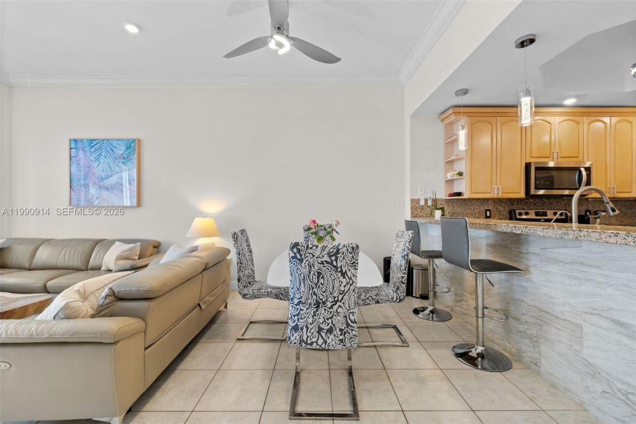 3725 S Ocean Dr , Unit PH18, Hollywood, FL 33019 Photo