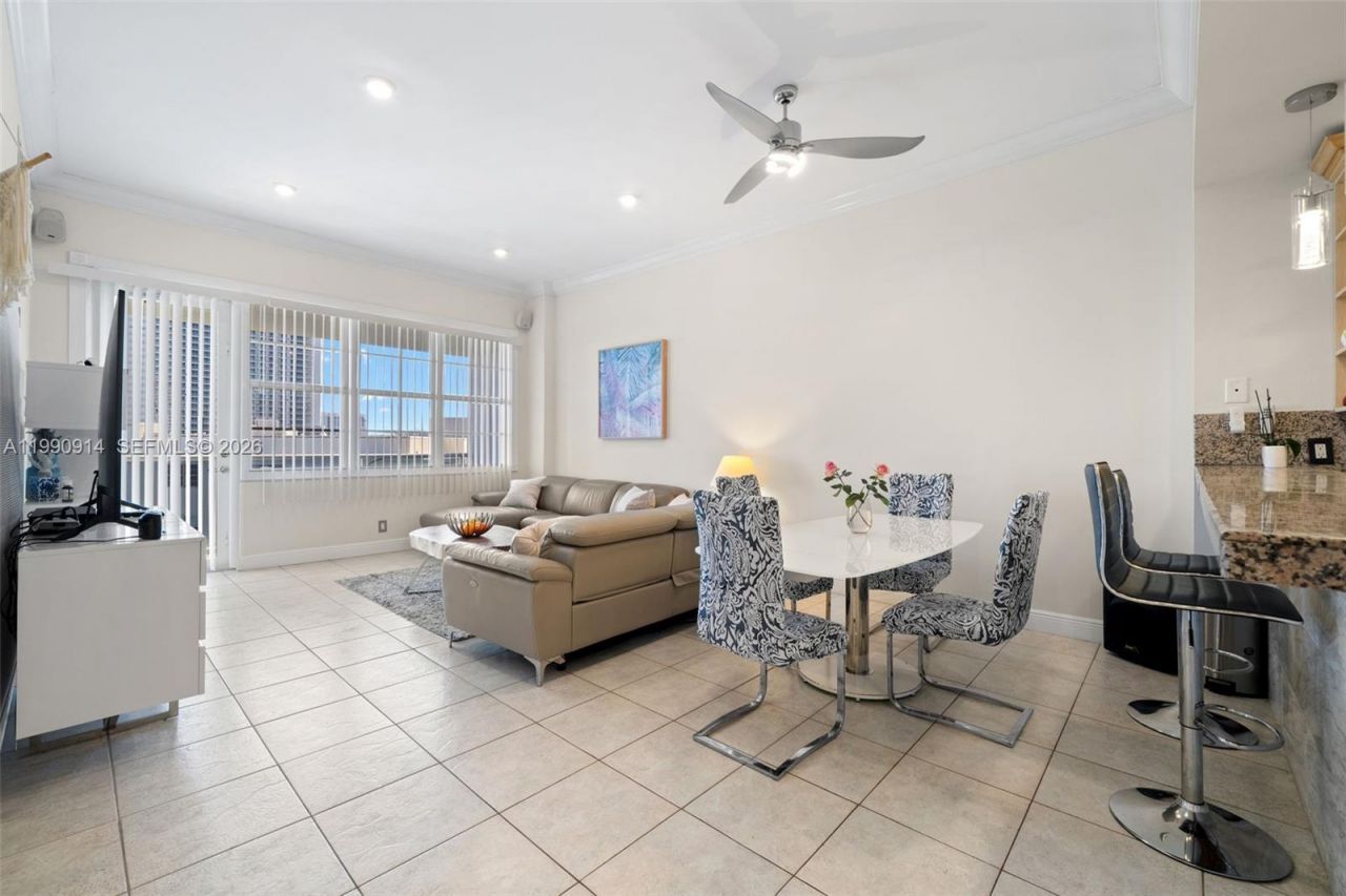 3725 S Ocean Dr , Unit PH18, Hollywood, FL 33019 Photo