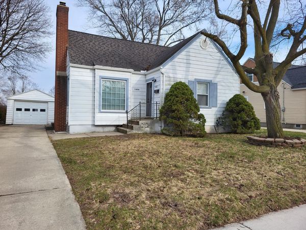1406 Houseman Avenue NE, Grand Rapids, MI 49505