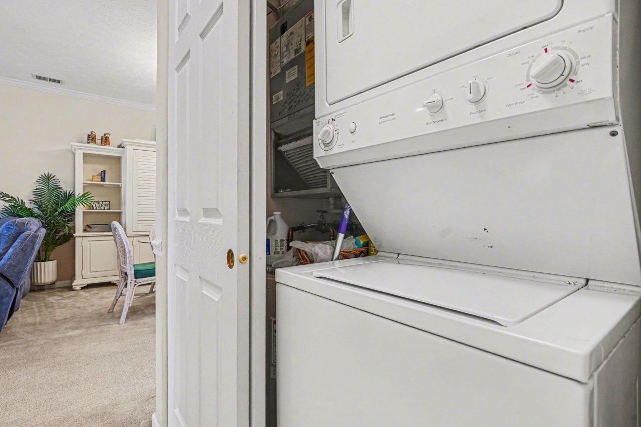 901 West Port Dr. Photo 12