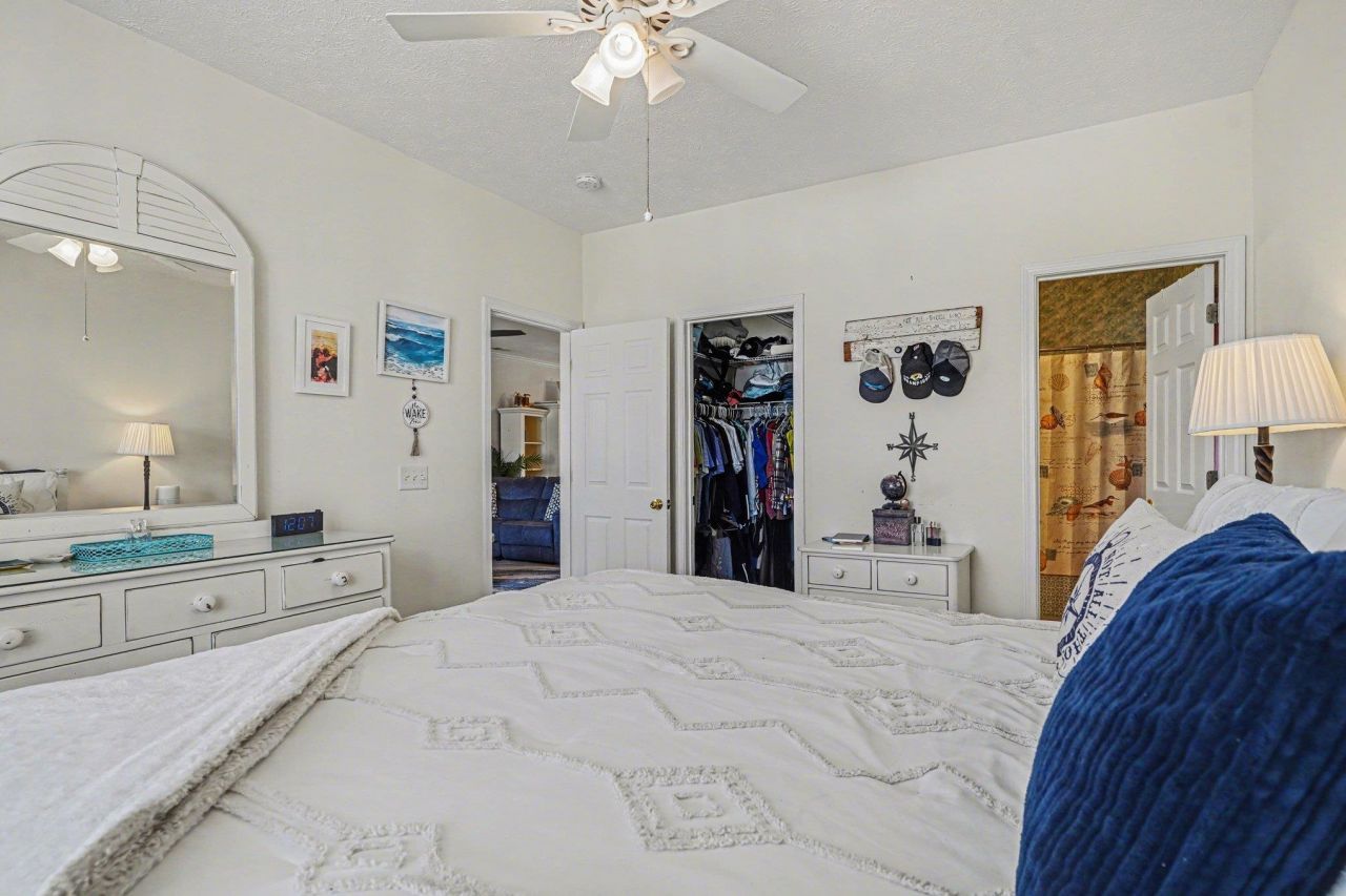 901 West Port Dr. Photo 19