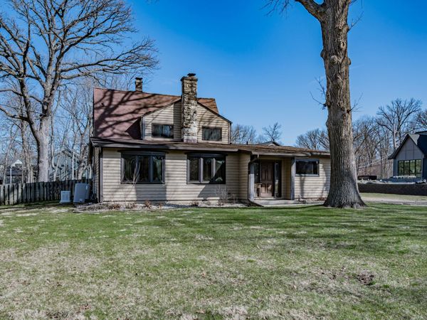 731 E Gartner Road , Naperville, IL 60540