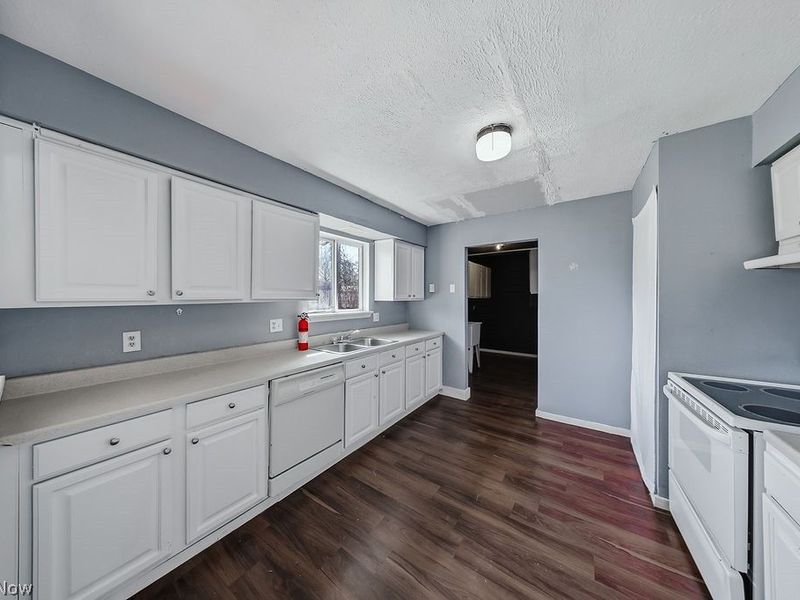 508 Wood Street, Elyria, OH 44035 Photo 8