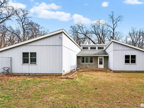 568 KNOX HWY 26 , Galesburg, IL 61401