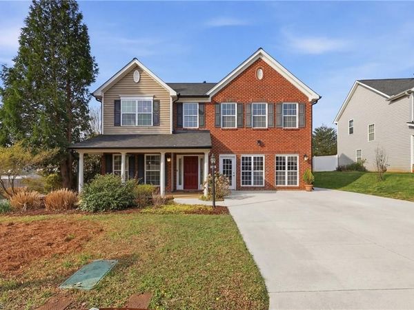 105 Creeks Edge Court, Clemmons, NC 27012