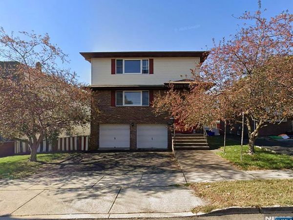 525 Stuyvesant Avenue, LYNDHURST, NJ 07071