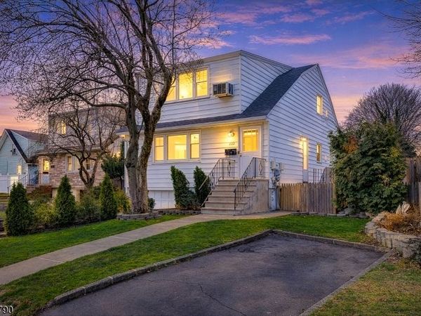 322 Broughton Ave, Bloomfield, NJ 07003