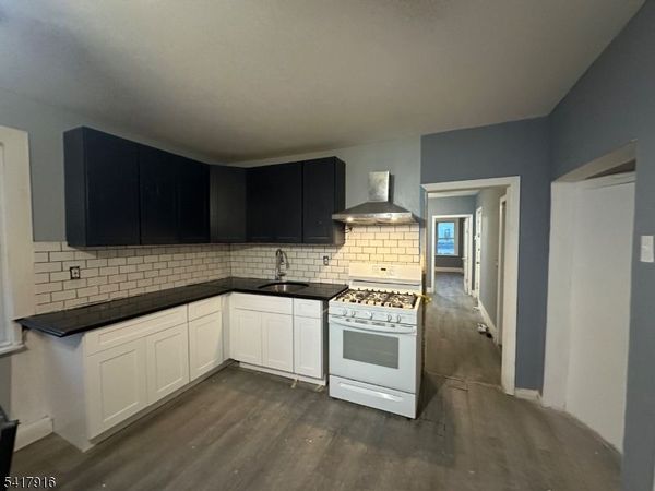 426 Franklin St, Unit 2, Elizabeth, NJ 07206