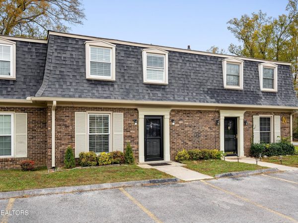 1010 Country Club Rd, Cookeville, TN 38501