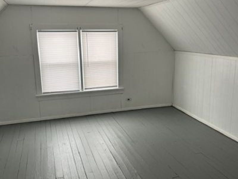 3105 Roanoke Avenue, Cleveland, OH 44109 Photo 16