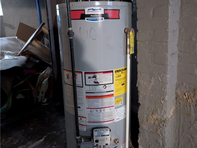 3105 Roanoke Avenue, Cleveland, OH 44109 Photo 18