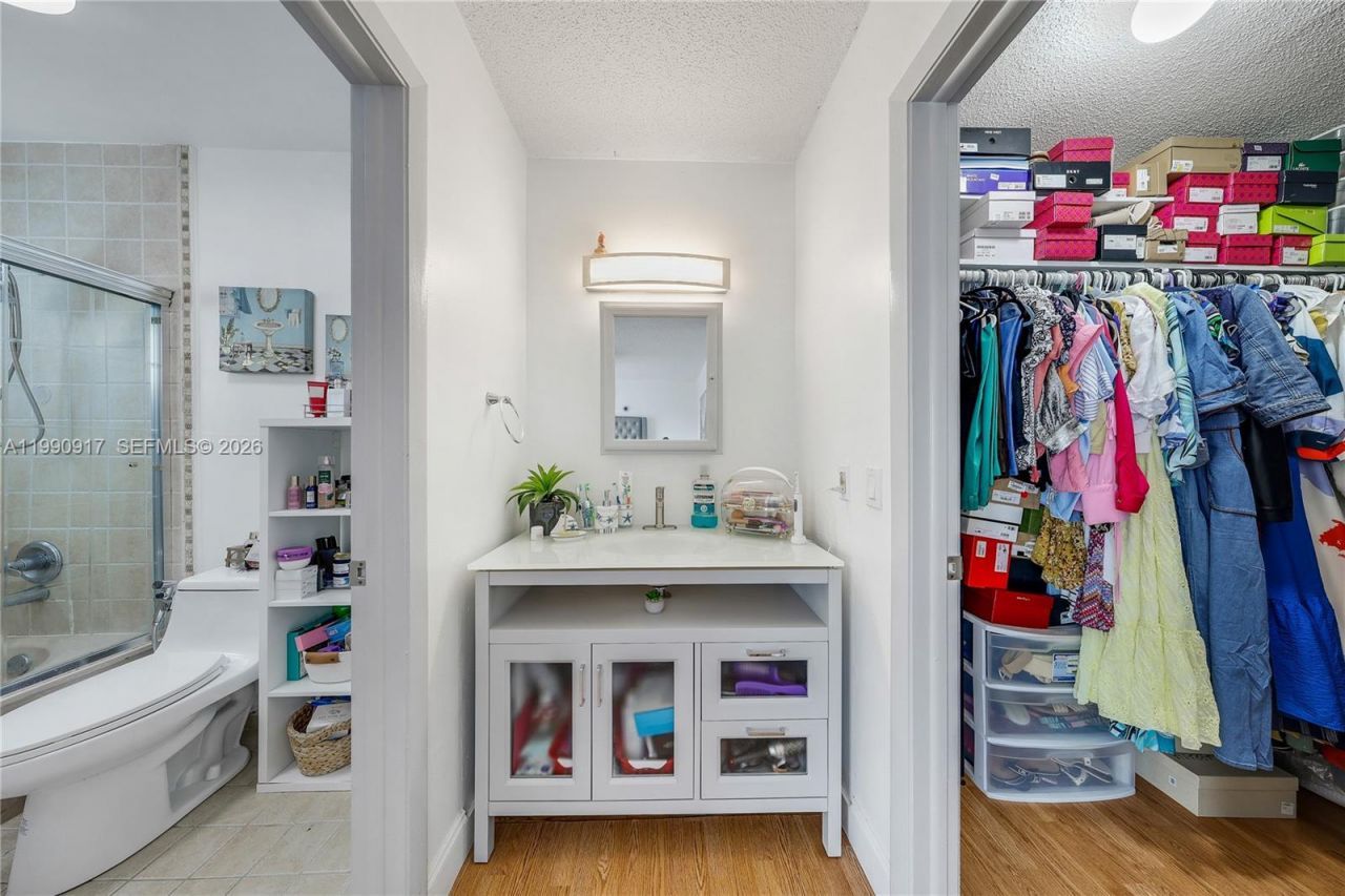 12511 SW 12th Ln, Miami, FL 33184 Photo